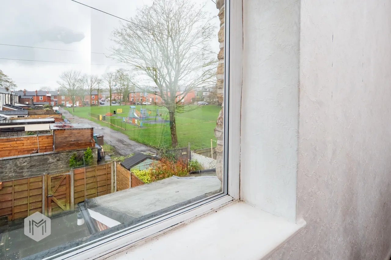 Bury Road, Tottington, Bury, BL8 3HB, photo 4