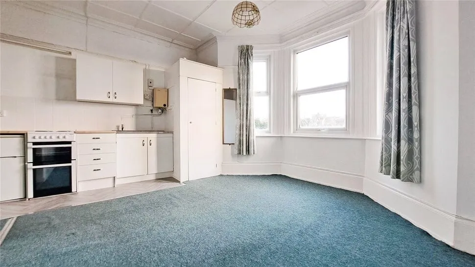London Road, St. Leonards-on-Sea, TN37, photo 6