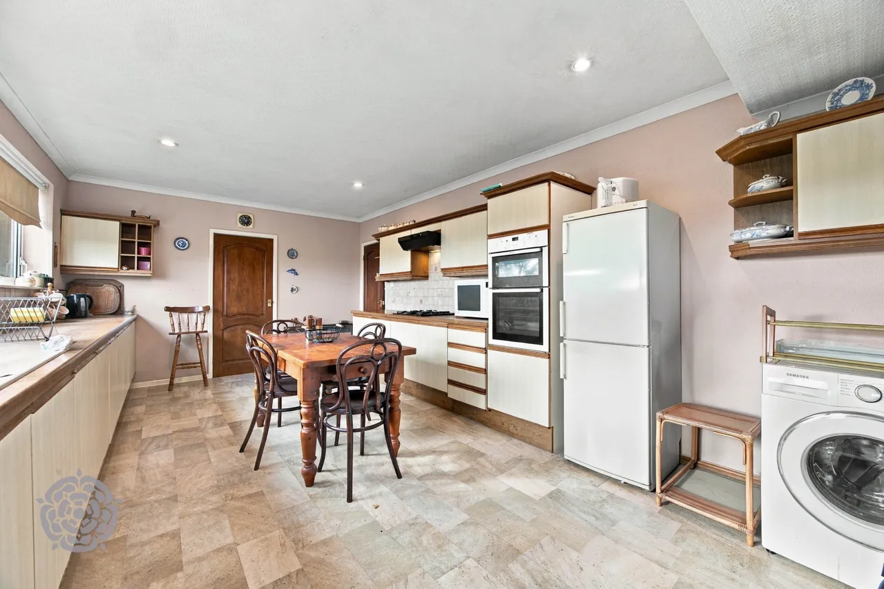 Four Winds Toddington Lane, Haigh, WN2, photo 11