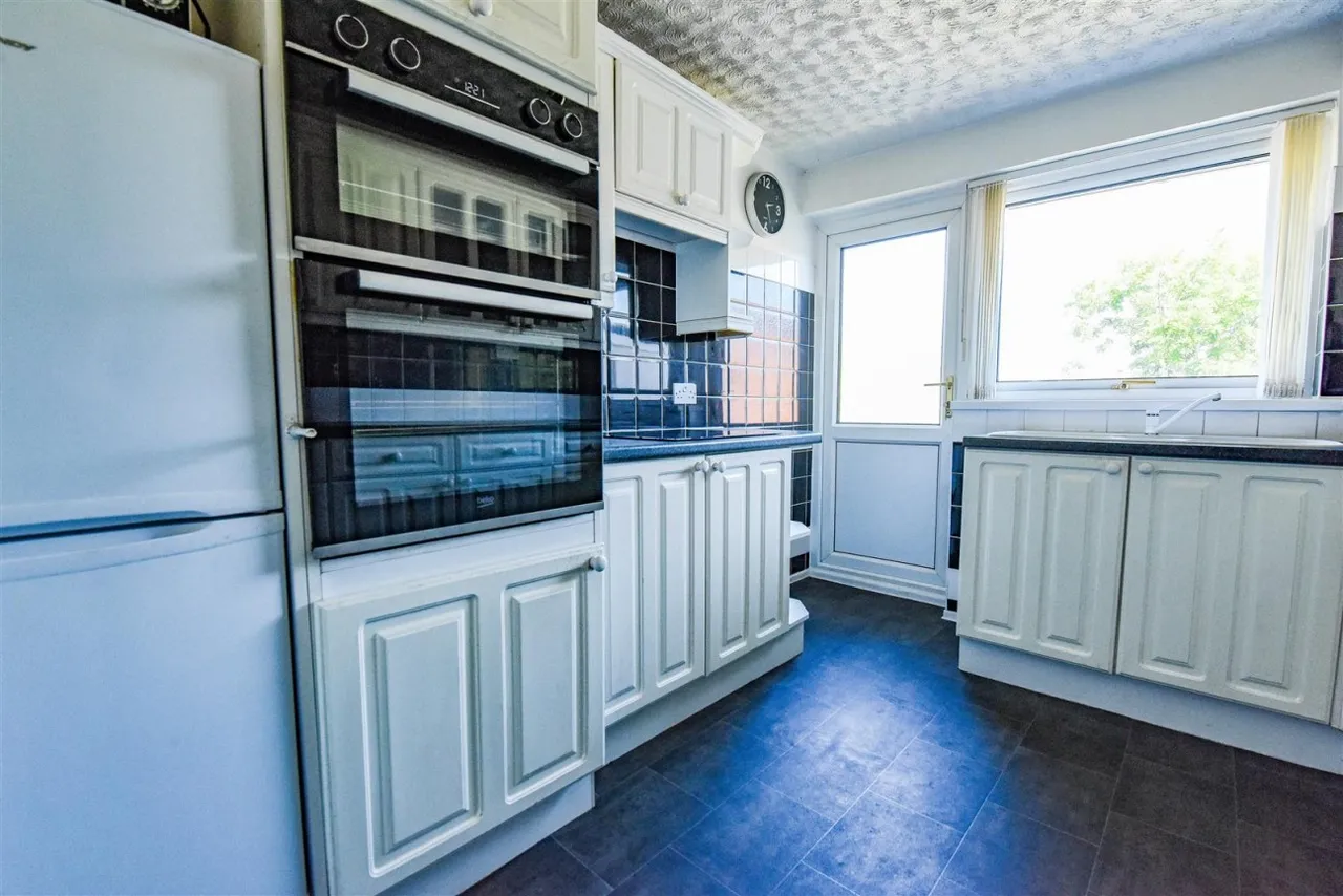 Ryder Close, Cam, GL11, photo 7
