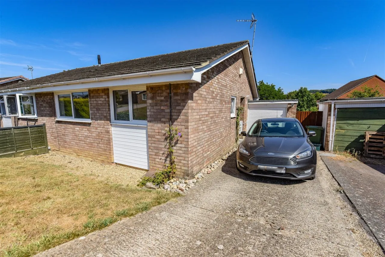3 bed house for sale, Ryder Close, Cam, GL11