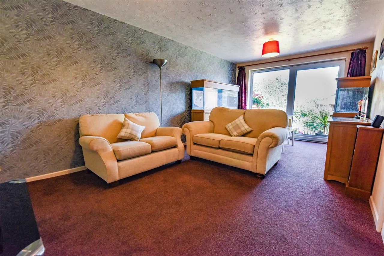 Ryder Close, Cam, GL11, photo 11
