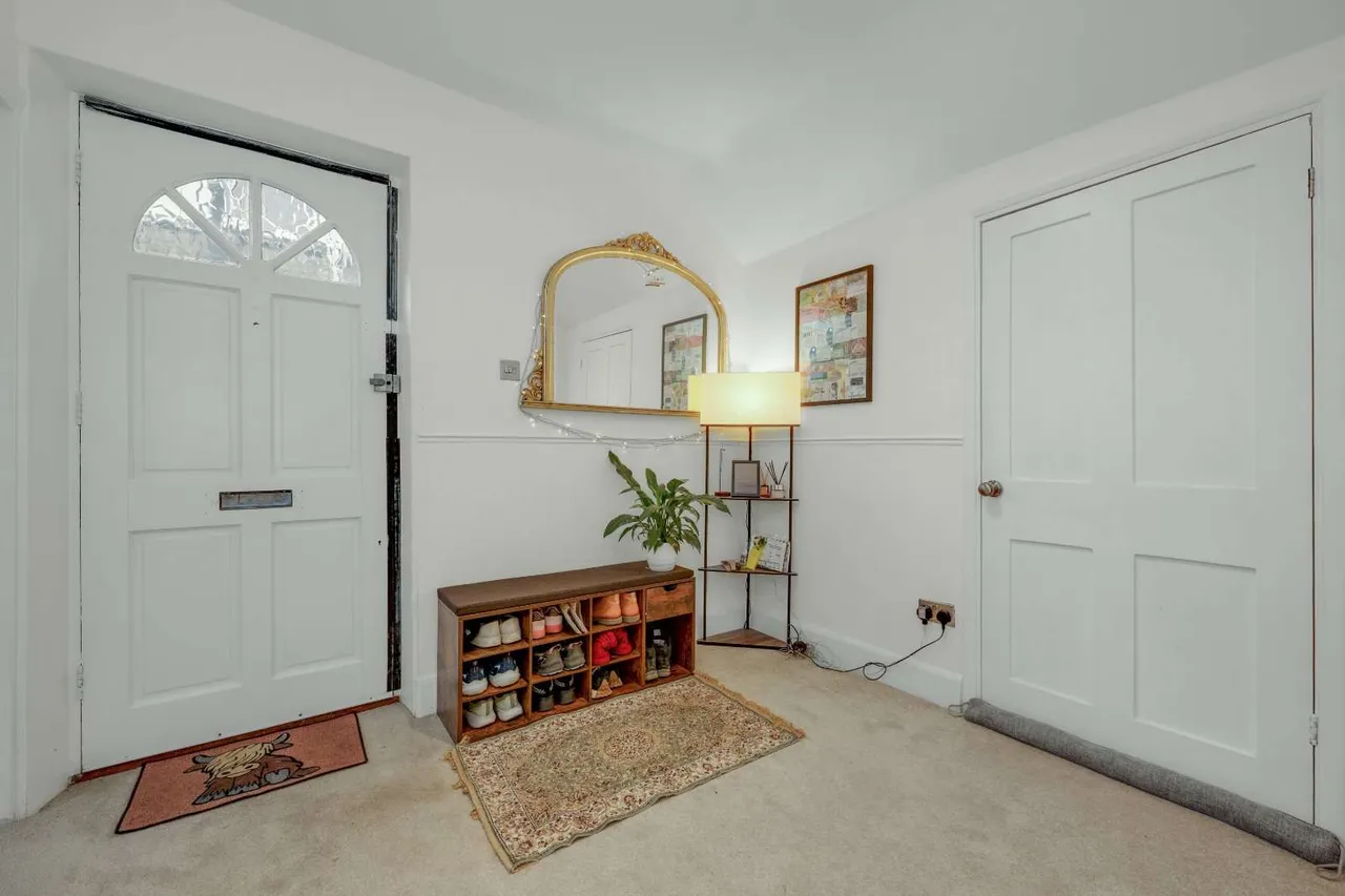 Grove Road, Surbiton, KT6 4BX, photo 2