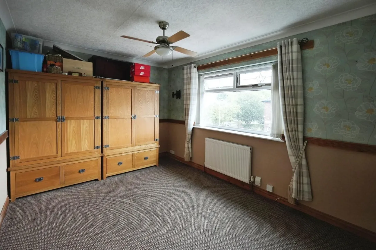 Aldercroft Avenue, Manchester, M22, photo 19