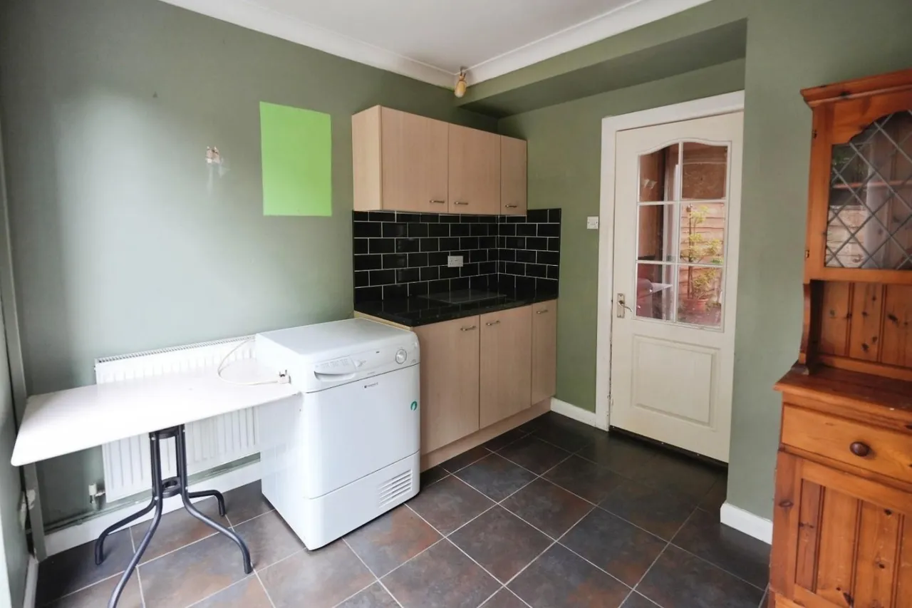 Aldercroft Avenue, Manchester, M22, photo 13