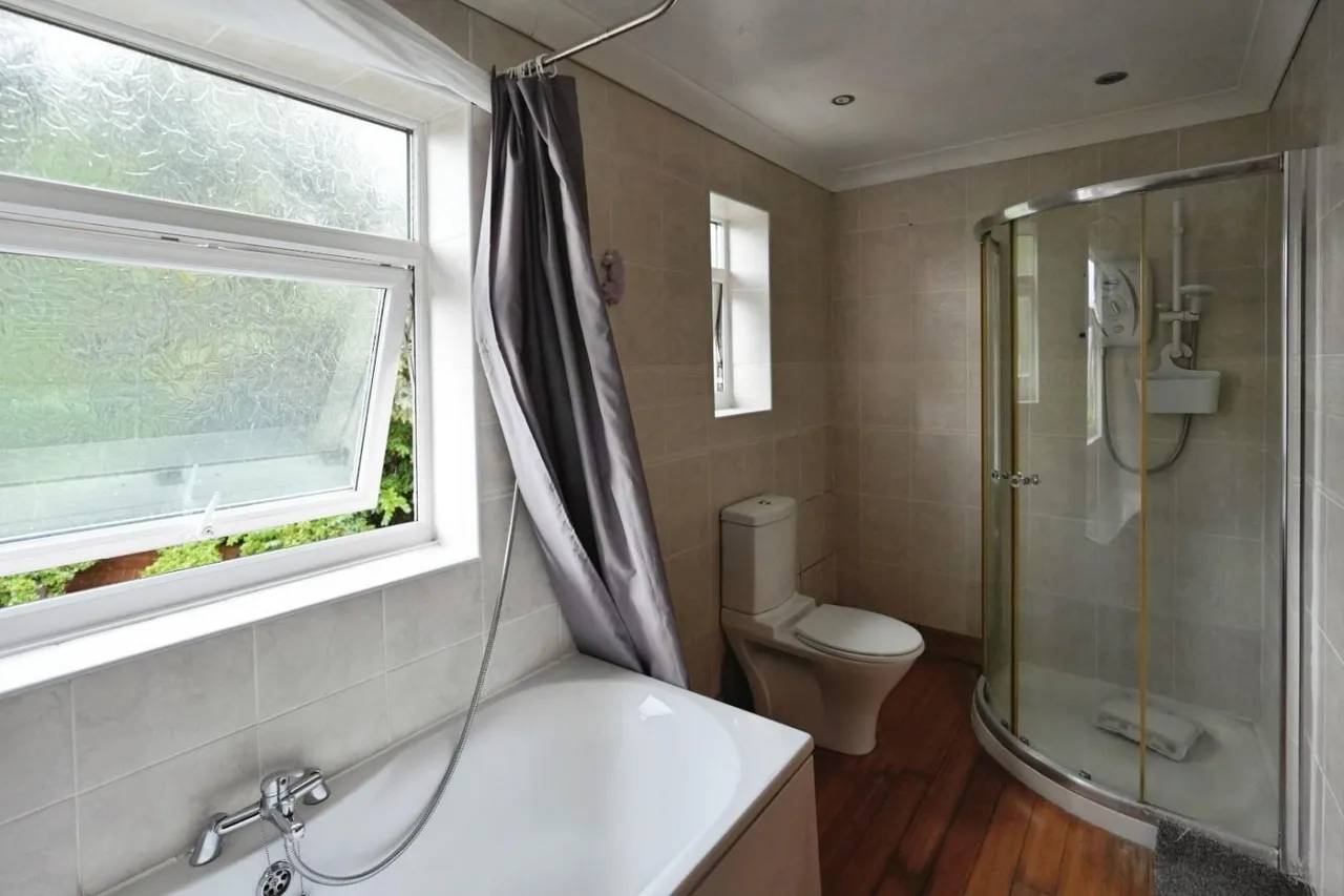 Aldercroft Avenue, Manchester, M22, photo 24