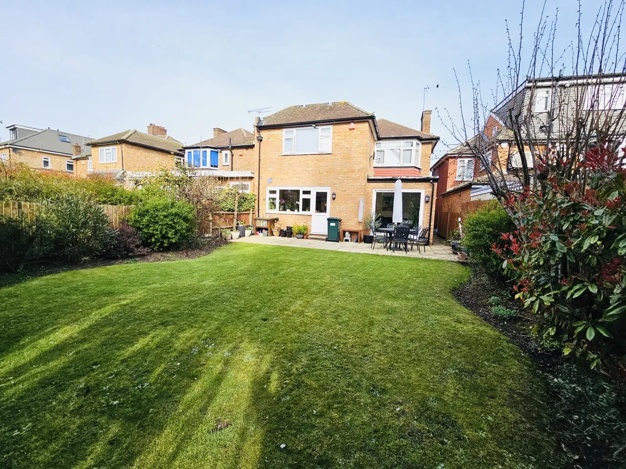Francklyn Gardens, Edgware, HA8, photo 2