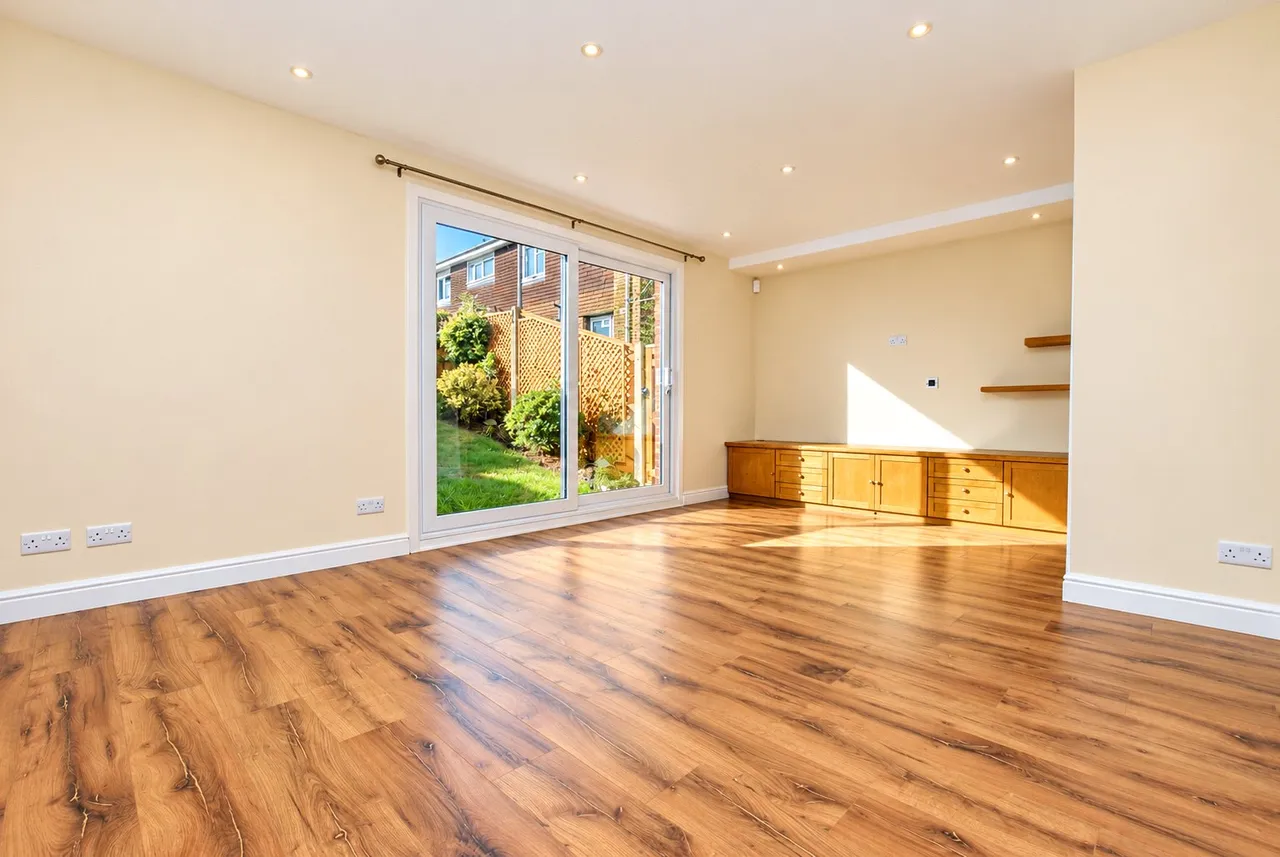 Barnwood Road, Guildford, GU2, photo 3