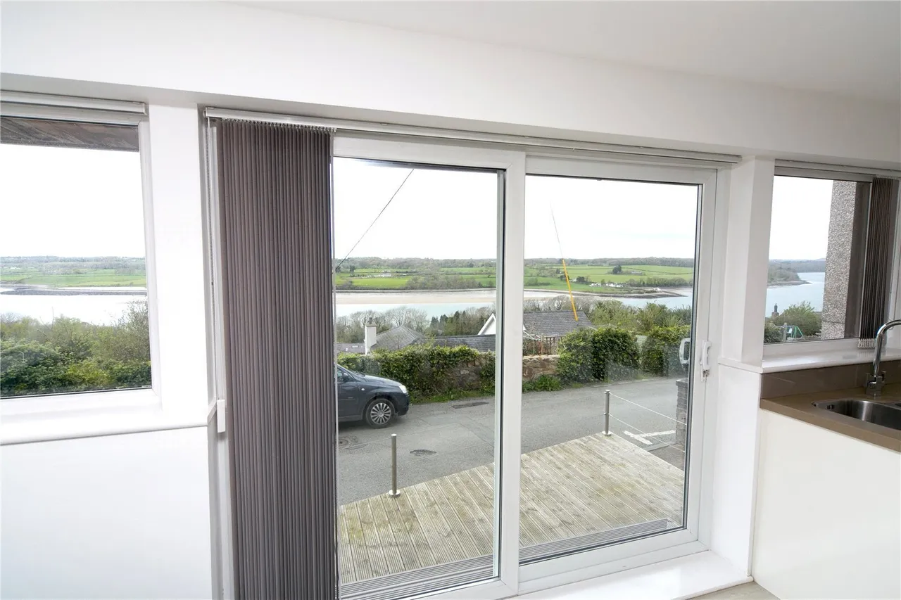 Helen Terrace, Y Felinheli, LL56, photo 15