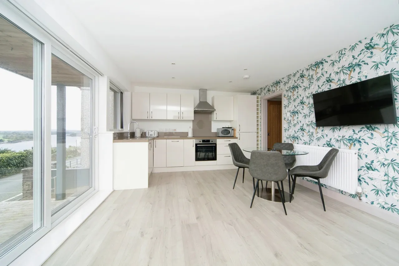 Helen Terrace, Y Felinheli, LL56, photo 30