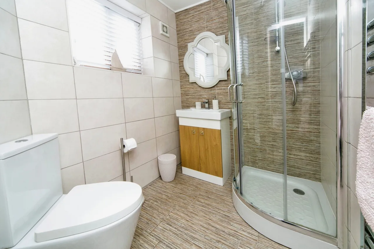 Helen Terrace, Y Felinheli, LL56, photo 27