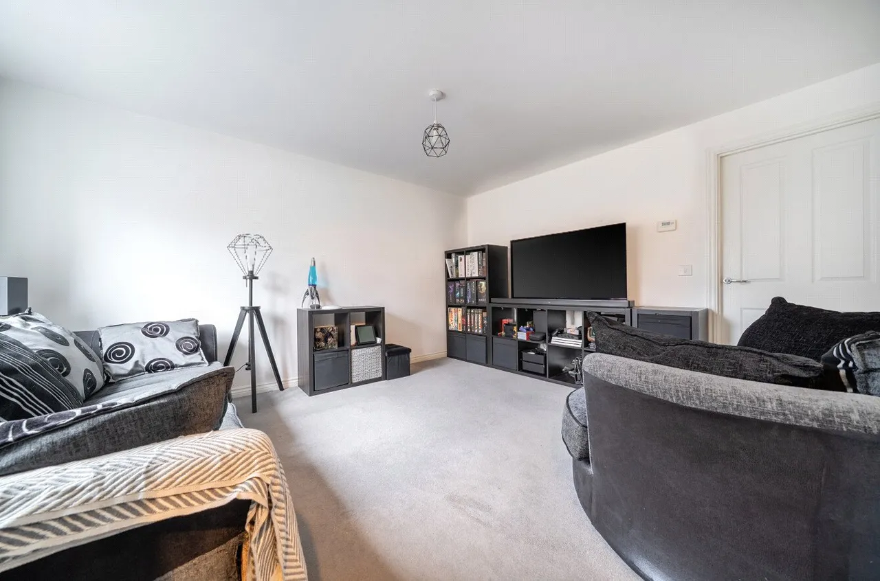 Lowsley Farm Drive, Liphook, GU30, photo 20