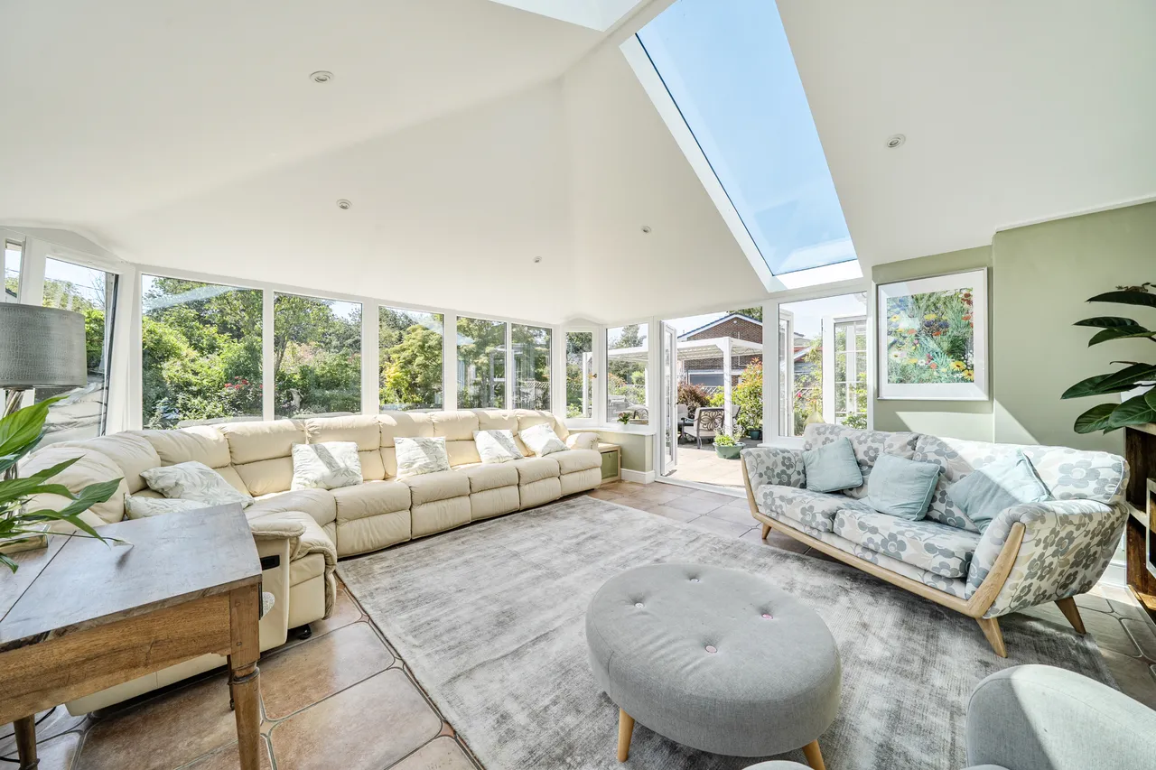 Greenacres Drive, Winchester, SO21, photo 2