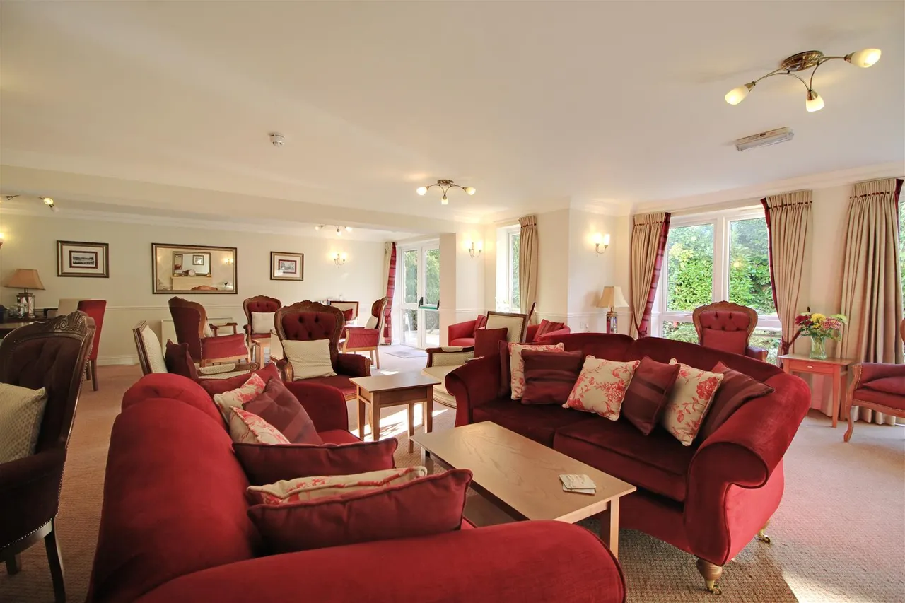High Street, Rickmansworth, WD3, photo 14