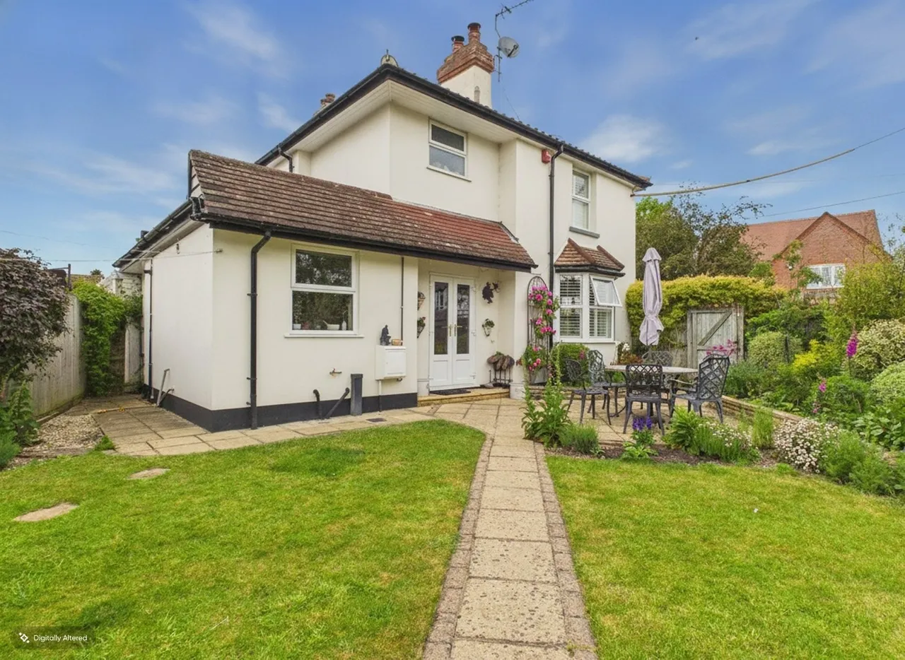 3 bed sedgmoor road, flackwell heath, high wycombe,hp10 for sale, Sedgmoor Road, Flackwell Heath, HP10