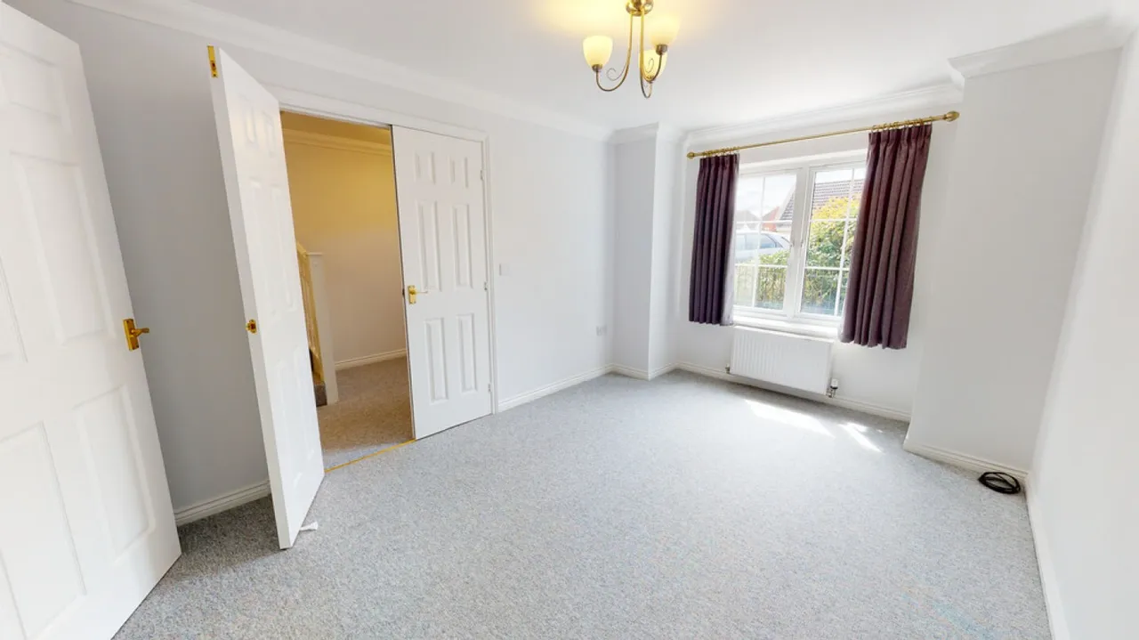 Brosnan Drive, Cheltenham, photo 7