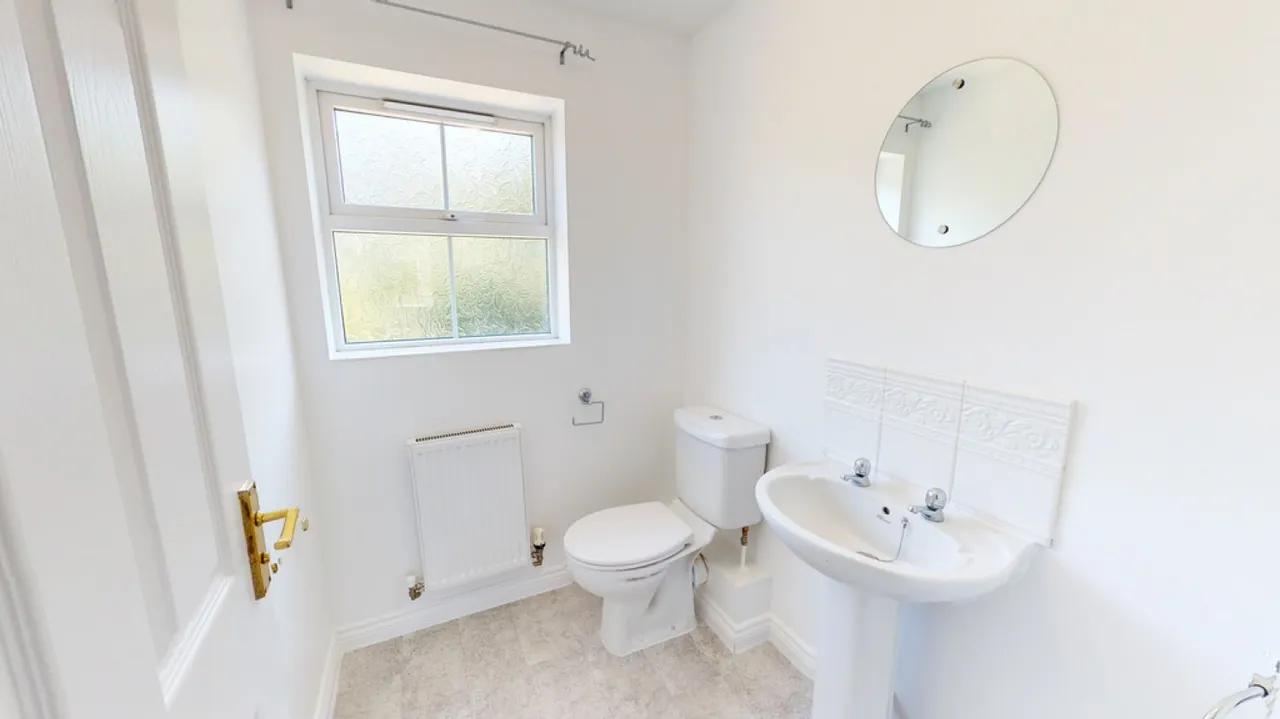 Brosnan Drive, Cheltenham, photo 12