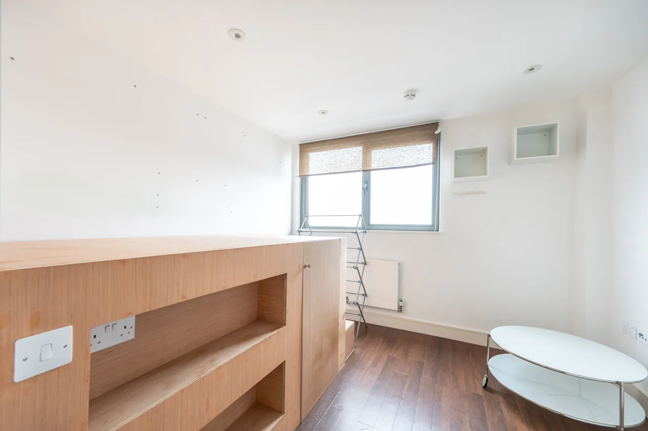 Flat 908, Central Apartments, 455 High Road, Wembley, photo 7