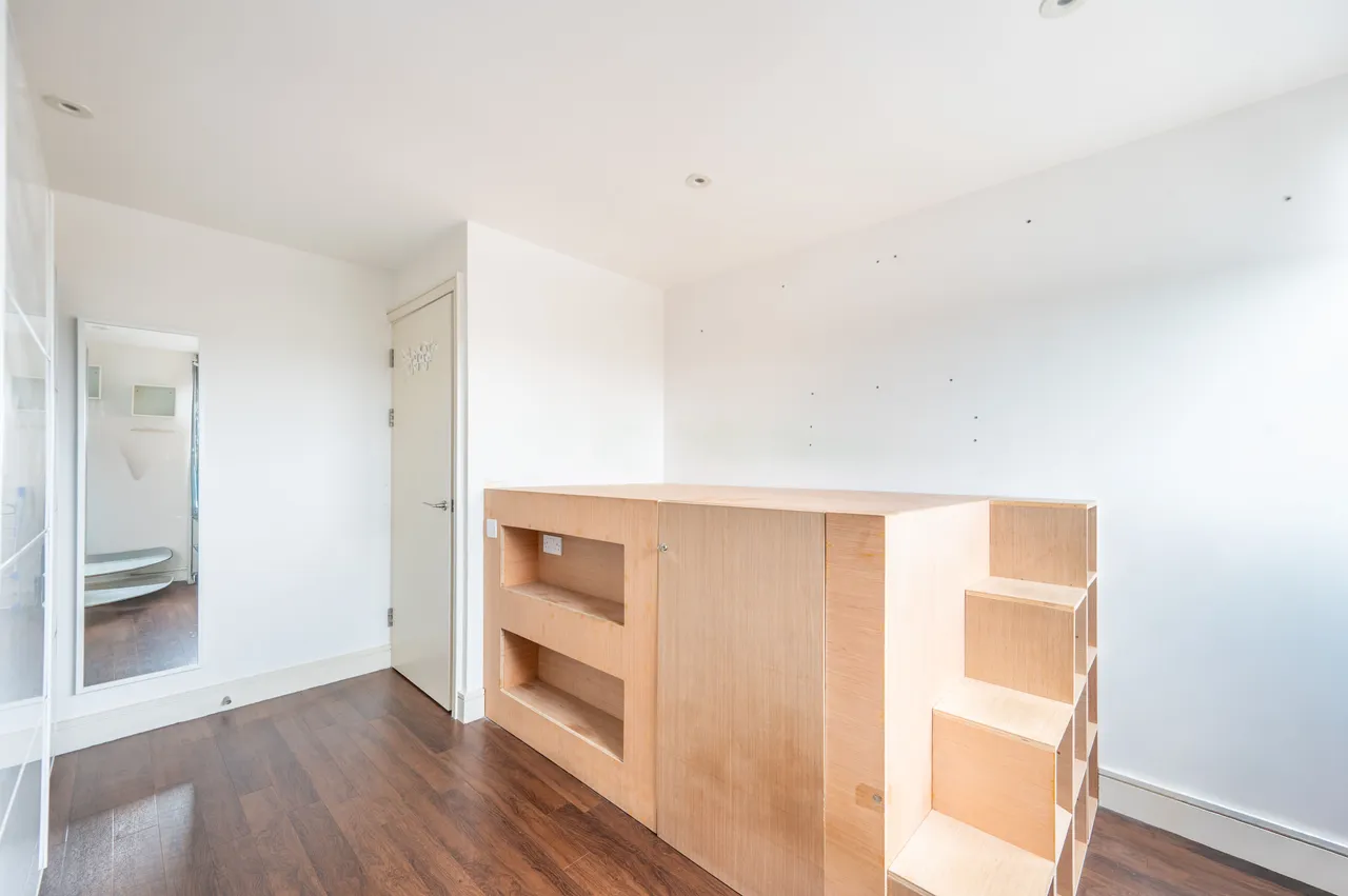 Flat 908, Central Apartments, 455 High Road, Wembley, photo 6