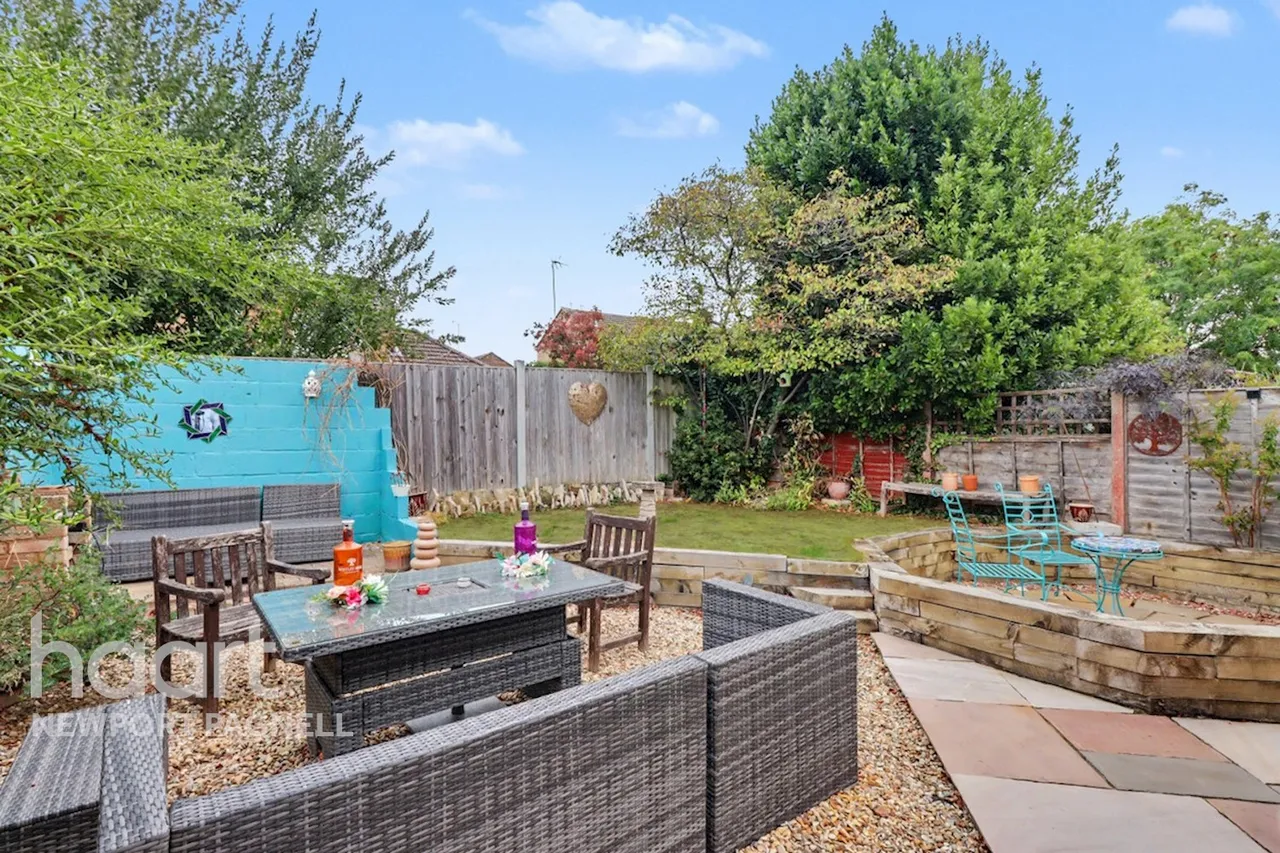 Dart Close, Newport Pagnell, MK16, photo 24