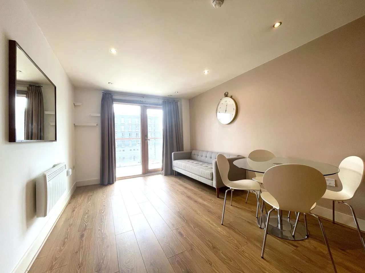 Mackenzie House, Chadwick Stre, LS10, photo 2