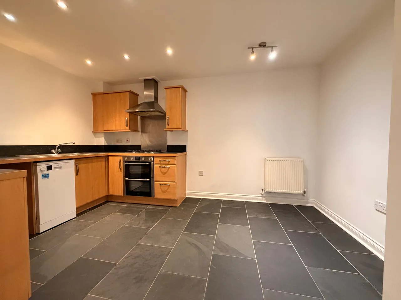 Loughborough Road, West Bridgford, NG2, photo 10