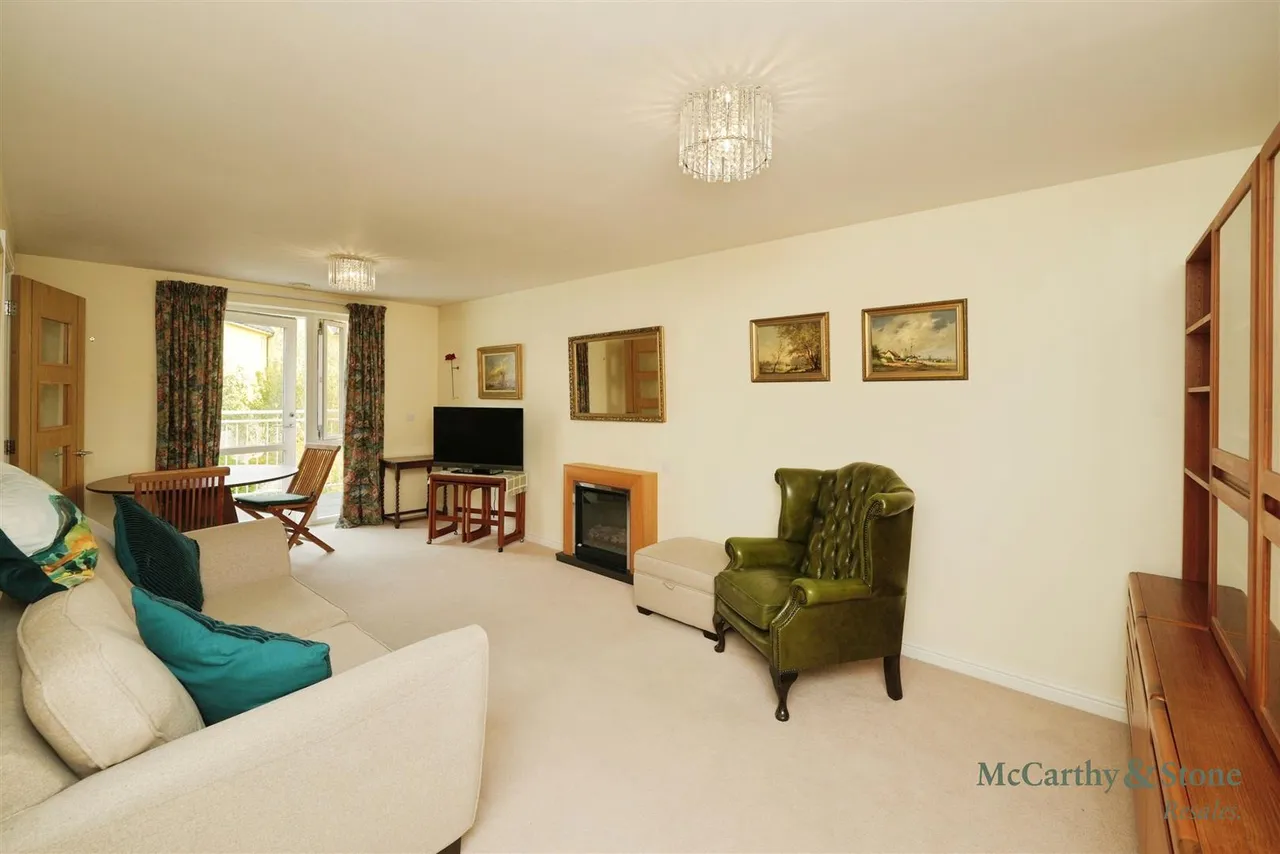 Barnhill Road, Chipping Sodbury, BS37, photo 3