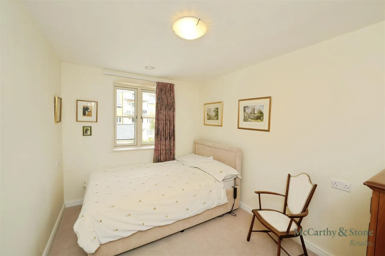 Barnhill Road, Chipping Sodbury, BS37, photo 4