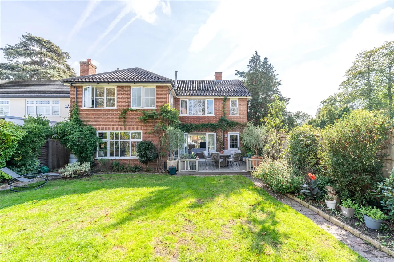Minsterley Avenue, Upper Halliford, Shepperton, TW17 8QT, photo 17