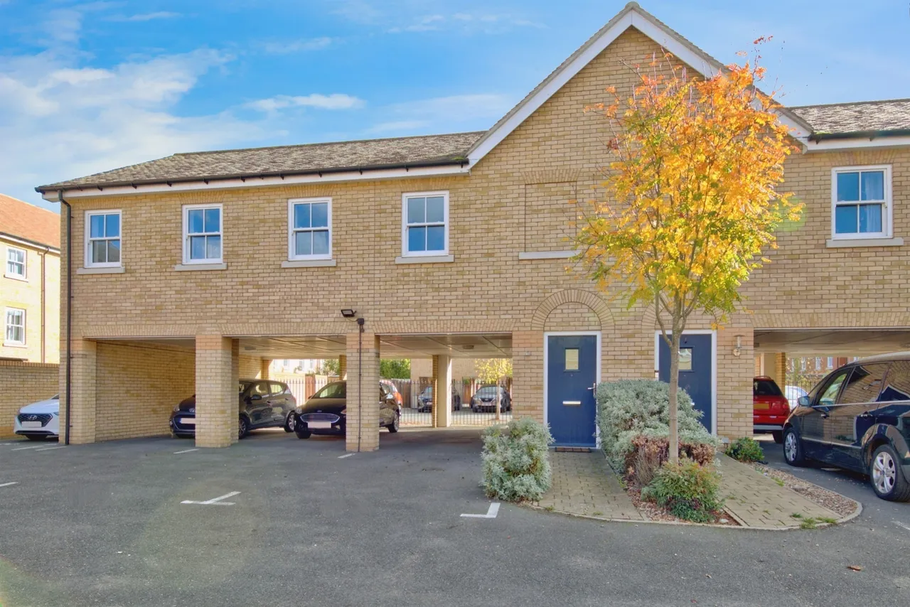 2 bed house for sale — Lancer Street, Colchester
