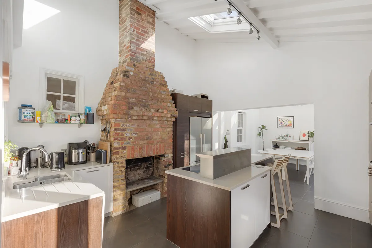 Green Street, Sunbury-On-Thames, TW16, photo 5