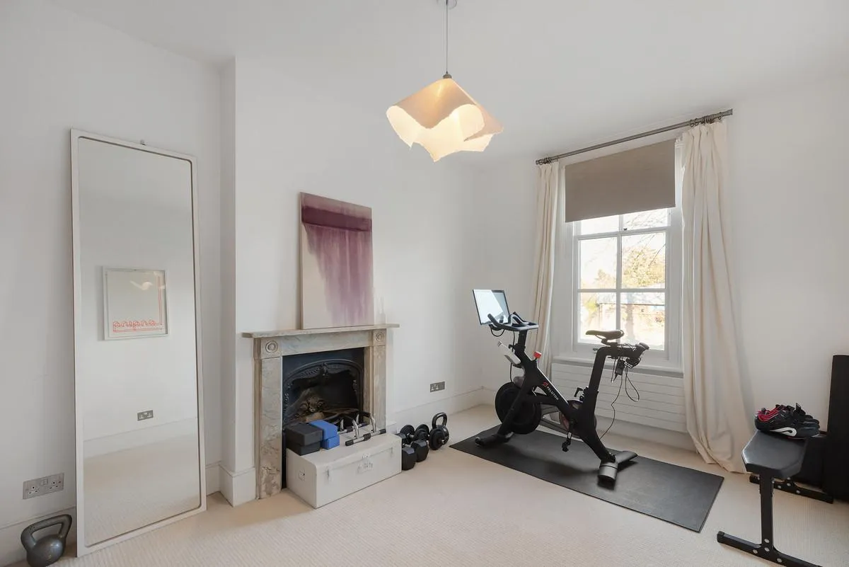 Green Street, Sunbury-On-Thames, TW16, photo 13