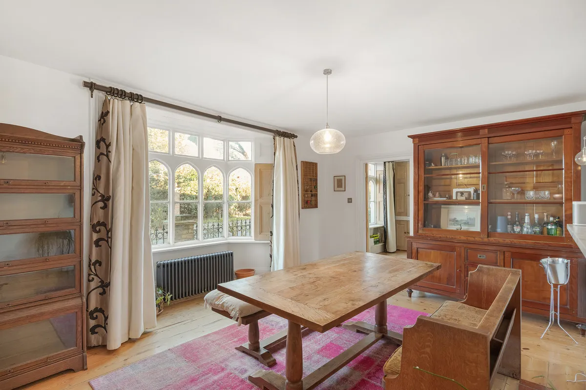 Green Street, Sunbury-On-Thames, TW16, photo 7