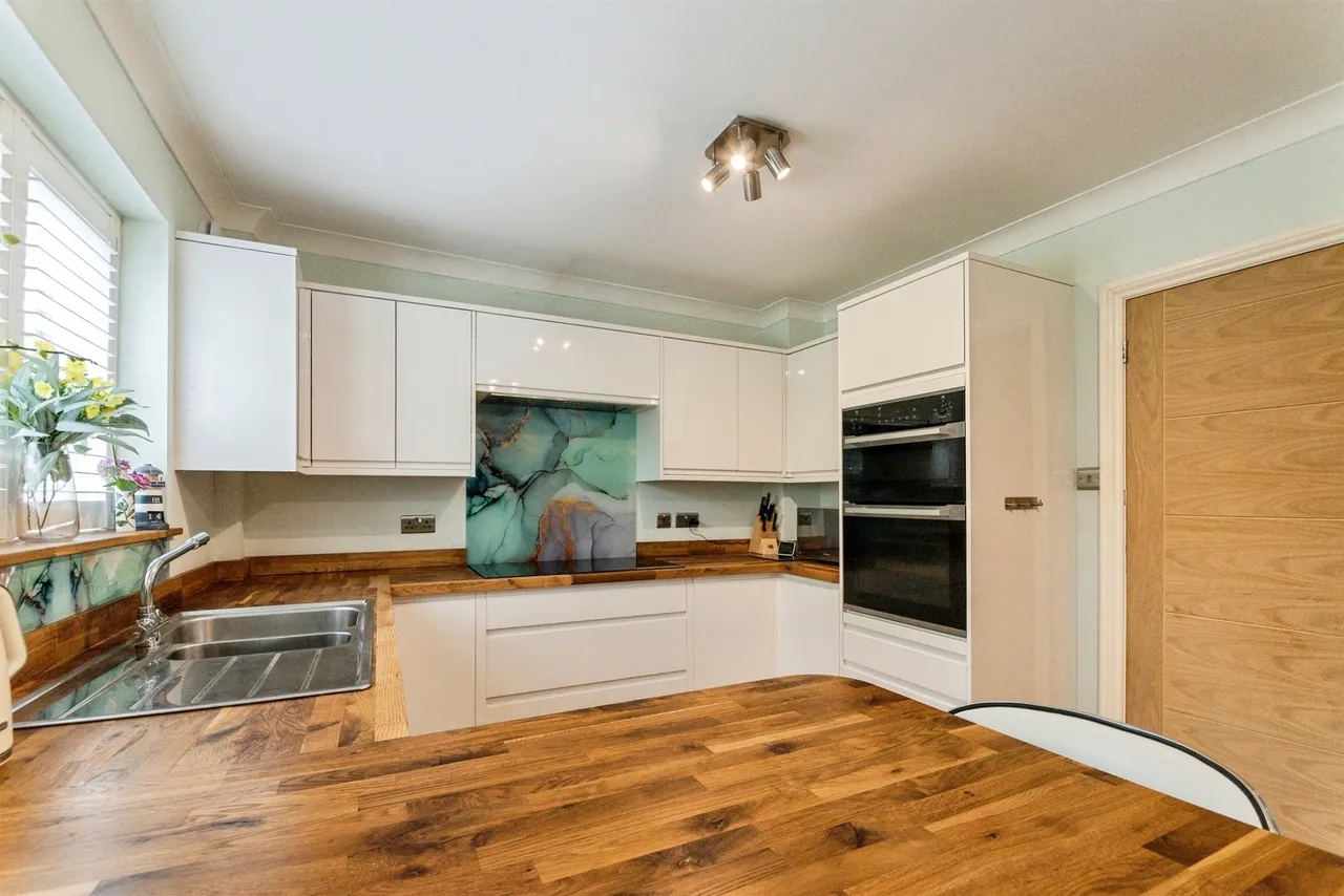 Malthouse Close, Ashbury, SN6, photo 3