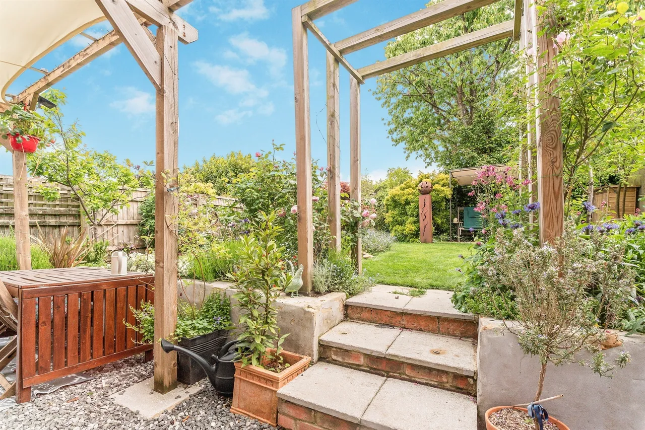 Malthouse Close, Ashbury, SN6, photo 2
