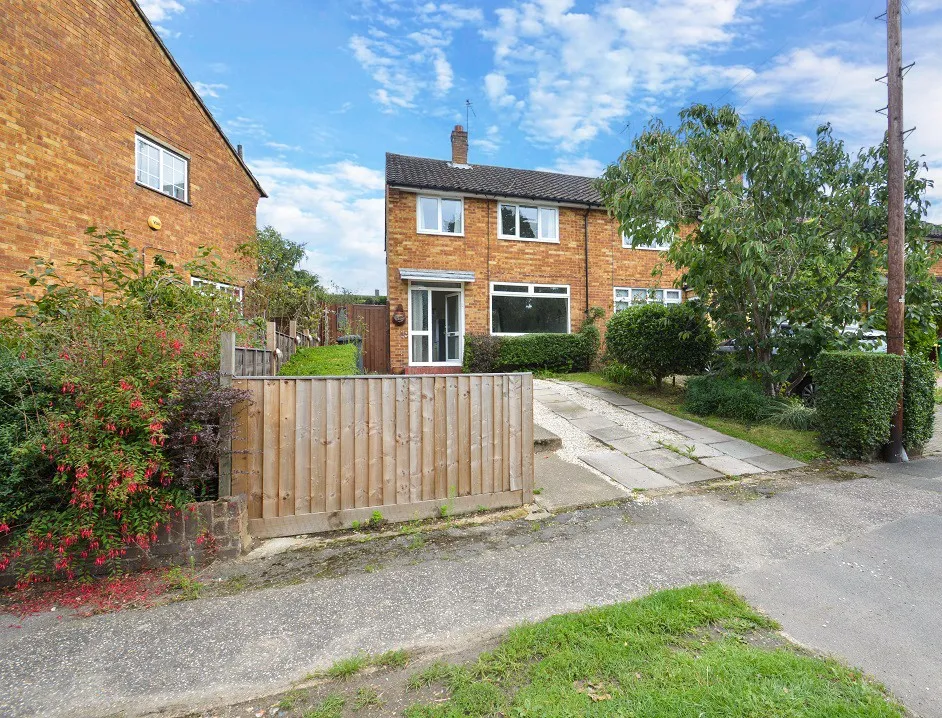 2 bed lynch hill lane, slough, berkshire,sl2 to rent, Slough, Berkshire
