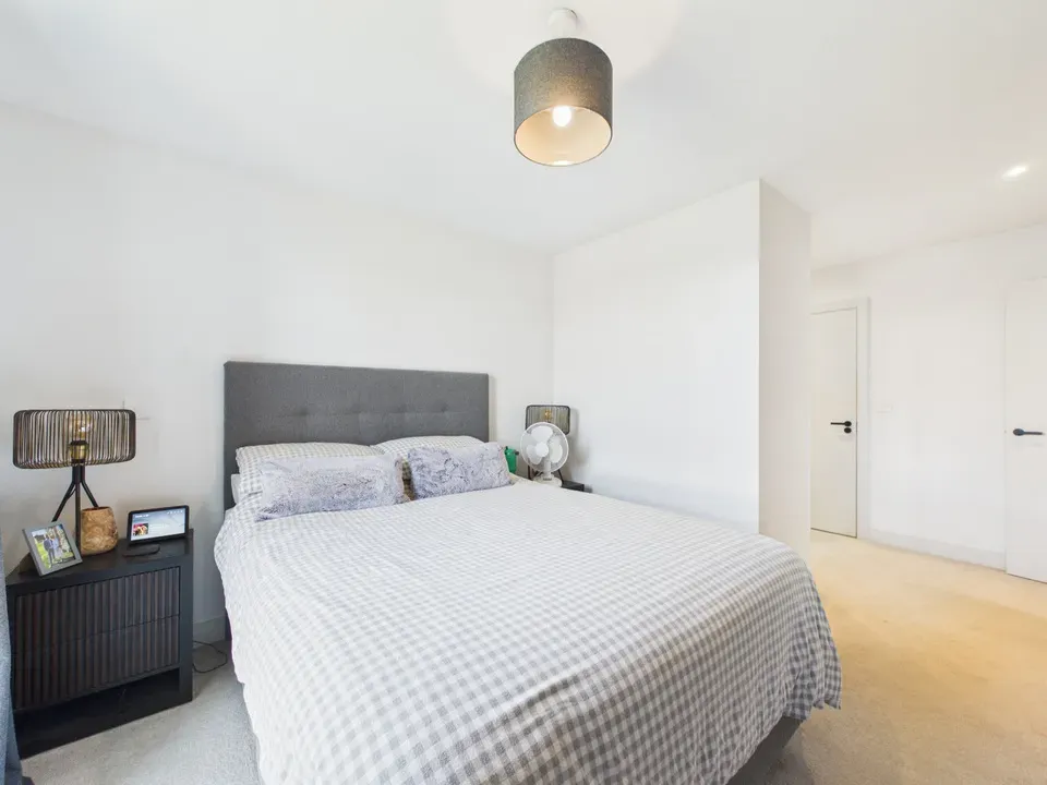 Worthing Road, Horsham, photo 7