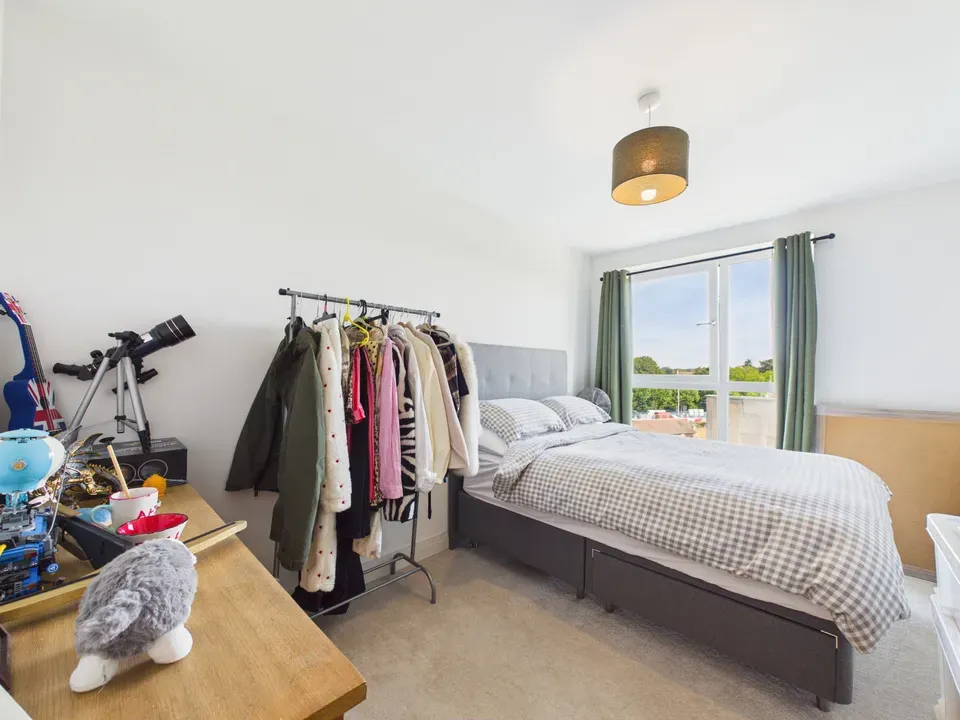 Worthing Road, Horsham, photo 9