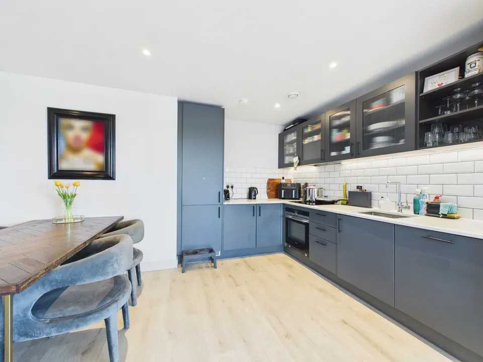Worthing Road, Horsham, photo 12