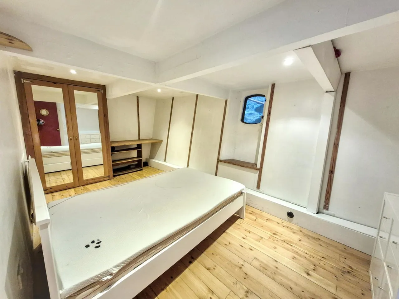 Jubilee Wharf, TR10, photo 16