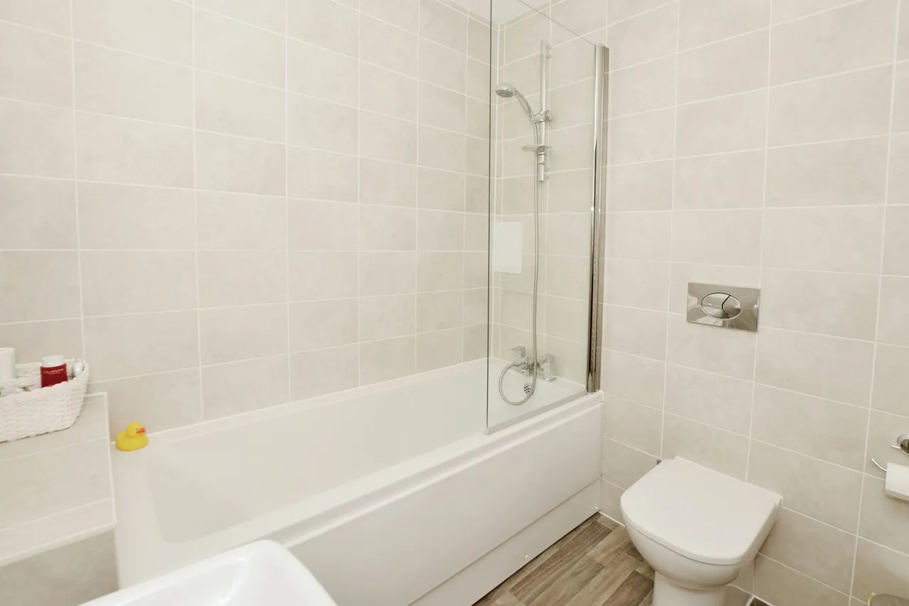 14 Nickolls Road, Hythe, photo 11