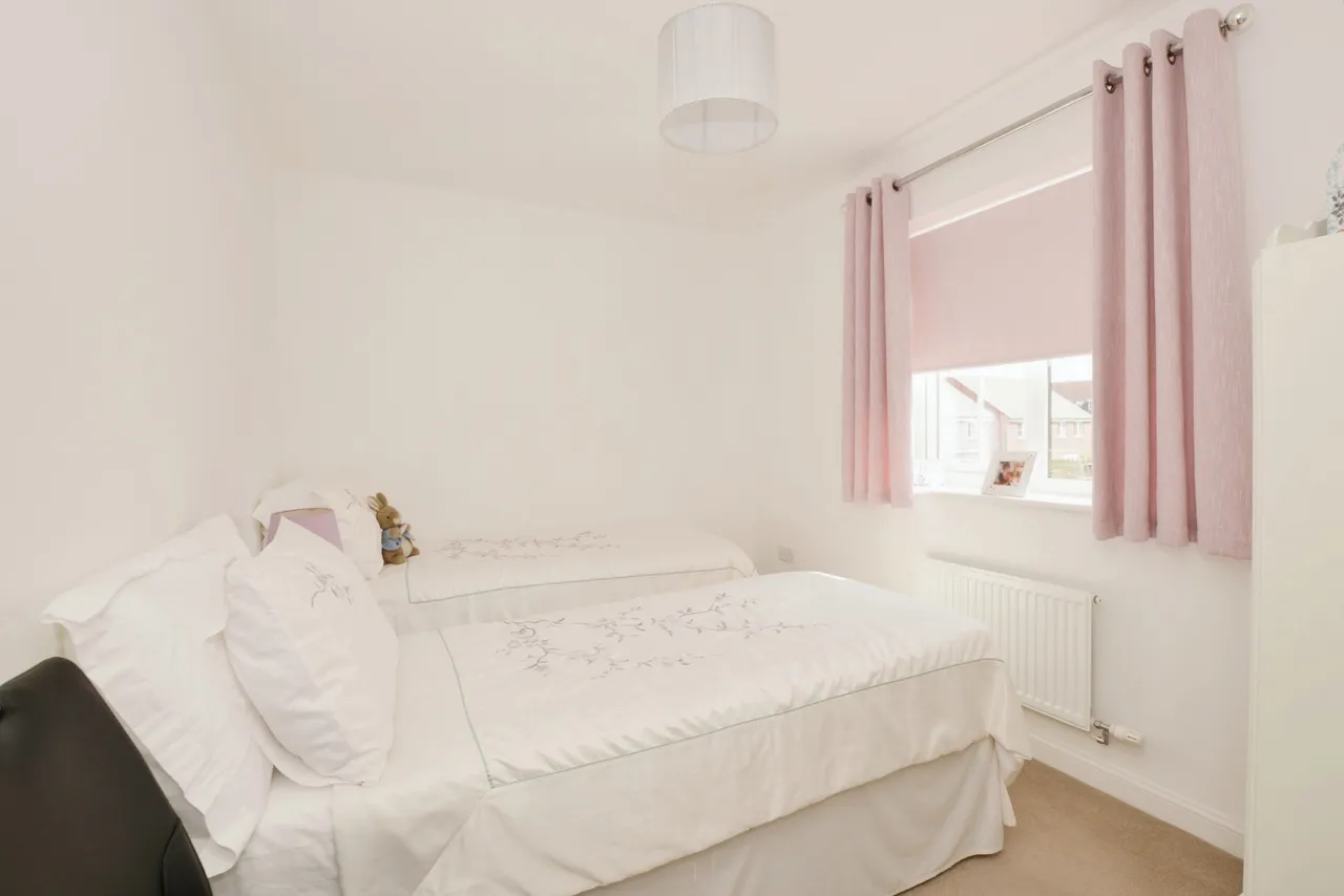 14 Nickolls Road, Hythe, photo 10