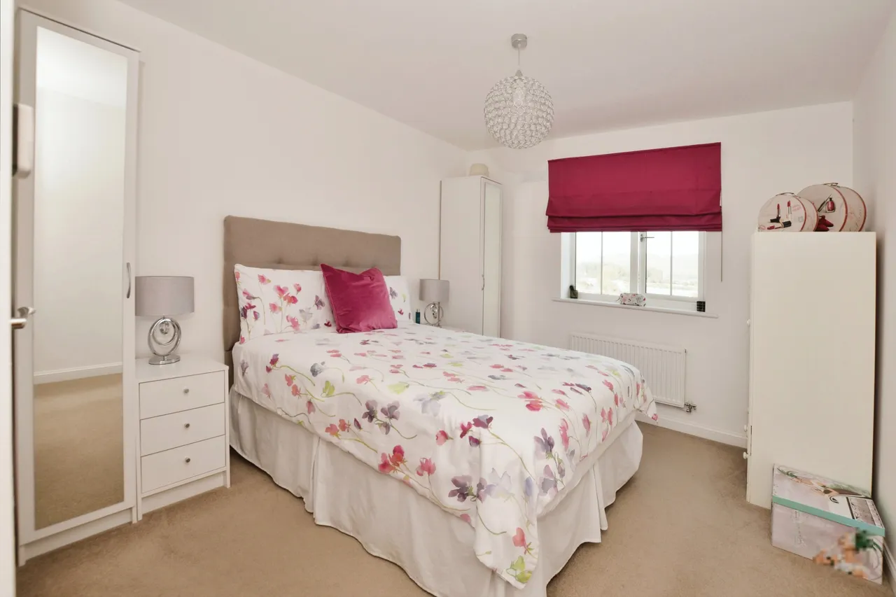 14 Nickolls Road, Hythe, photo 9