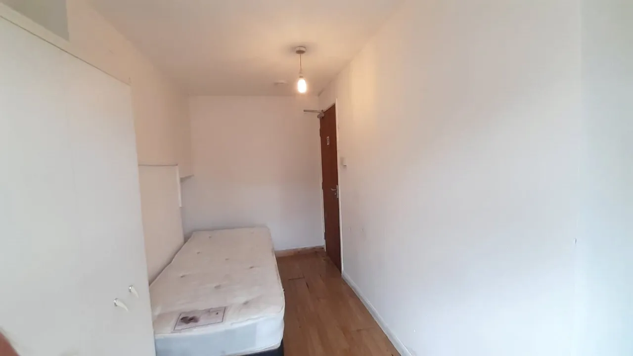 Siskin Drive, Birmingham, B12, photo 4