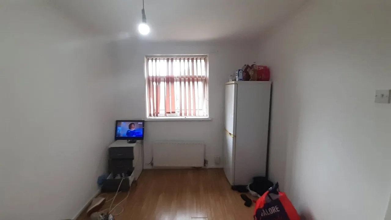 Siskin Drive, Birmingham, B12, photo 9