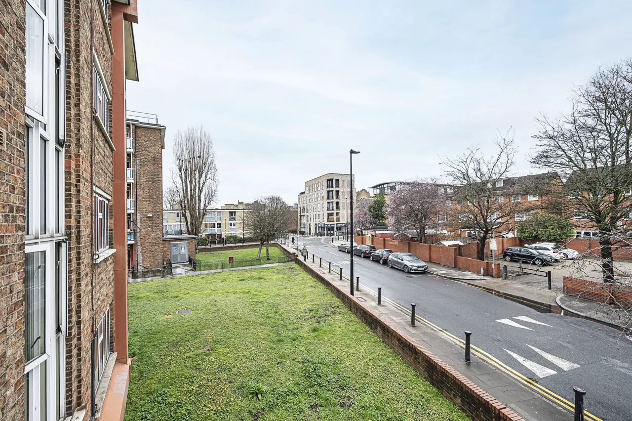 19 Armsby House, Stepney Way, London, photo 8