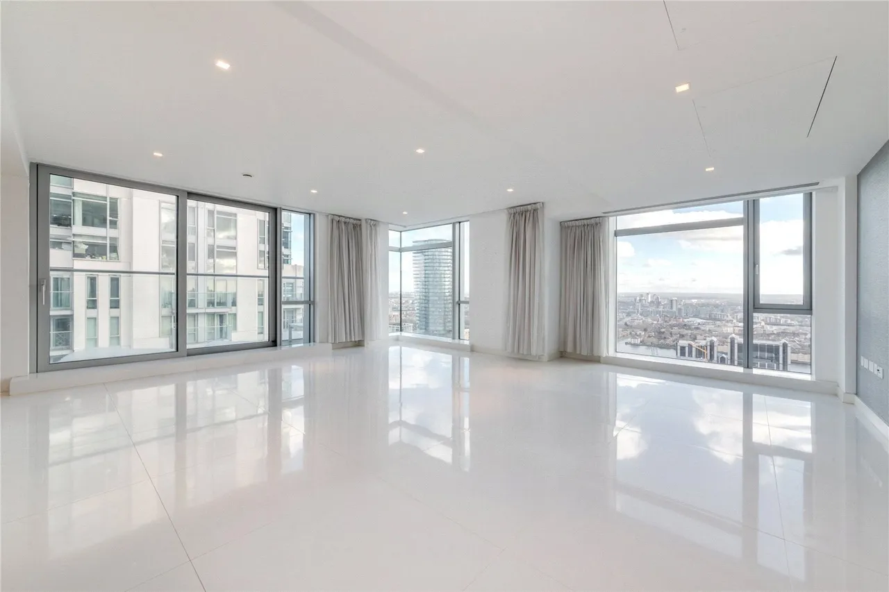 Pan Peninsula Square, London, E14, photo 3