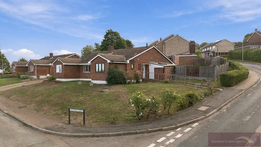 3 bed house for sale, Archery Close, Cliffe Woods, ME3