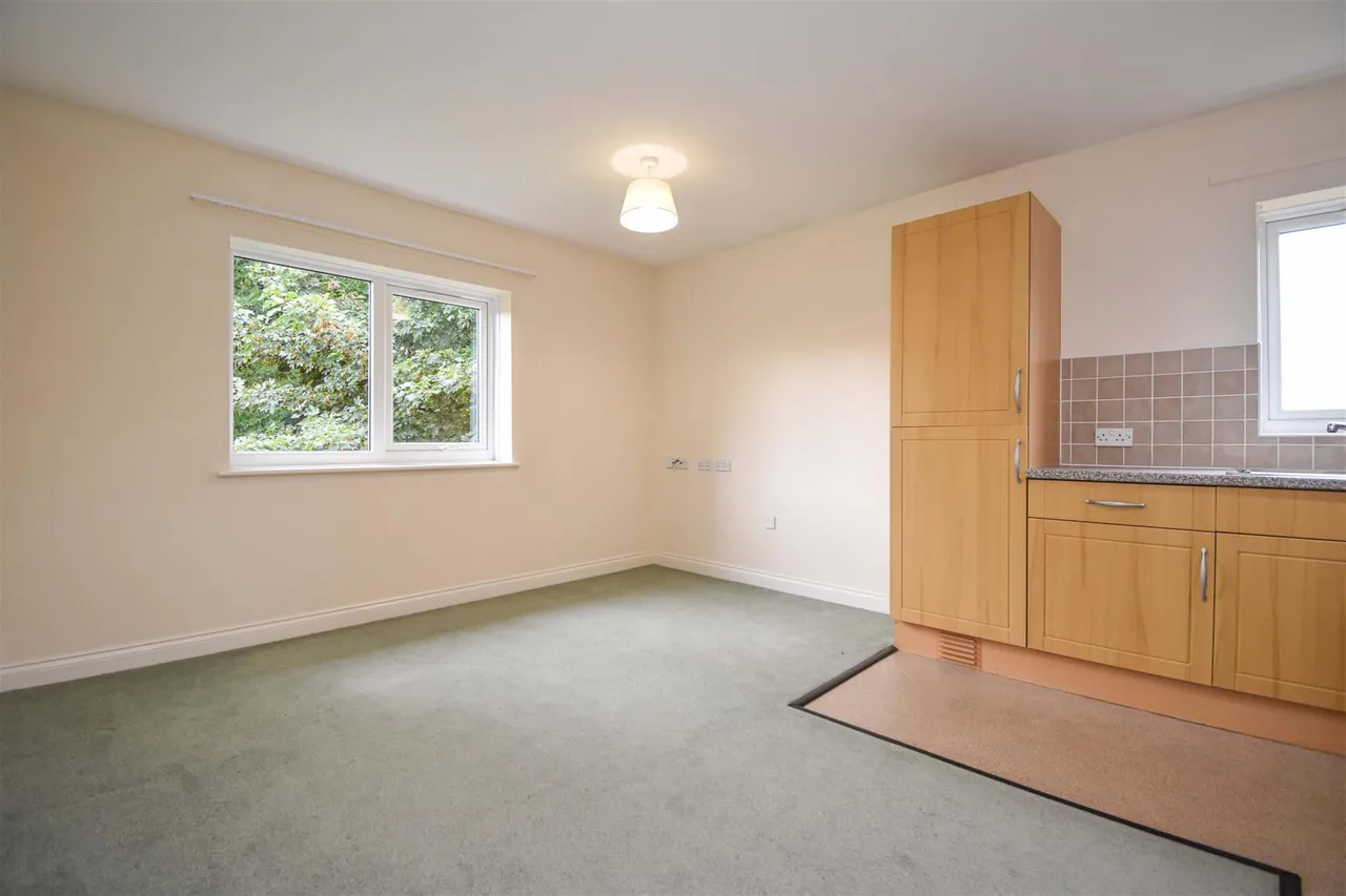 Bridge Lane, Penrith, photo 11