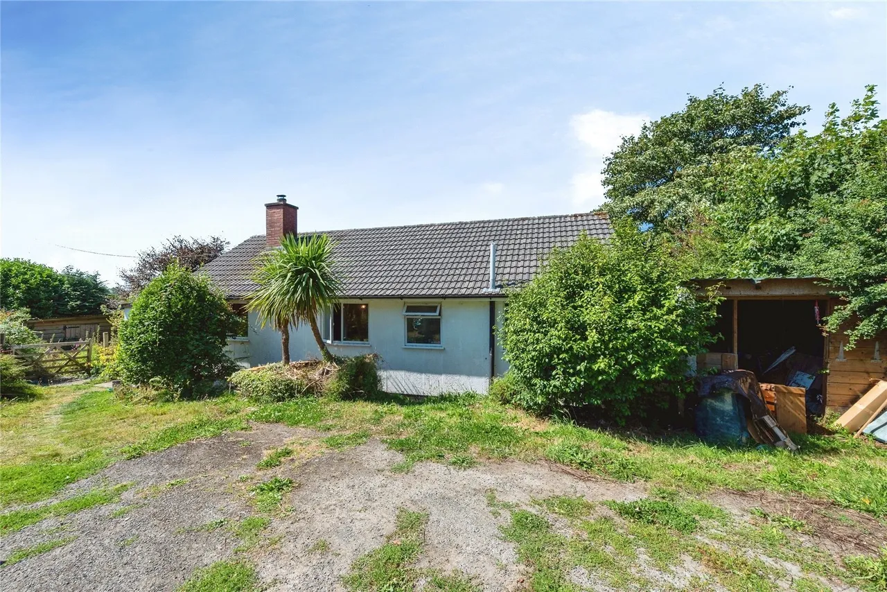 3 bed house for sale, College Road, Camelford, PL32
